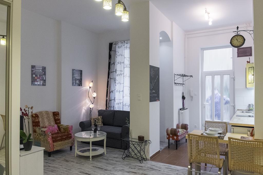 Standard Apartment By Hi5-Liszt Ferenc Square Apartment