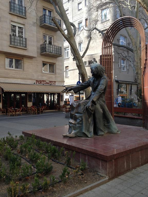 Standard By Hi5-liszt Ferenc Square